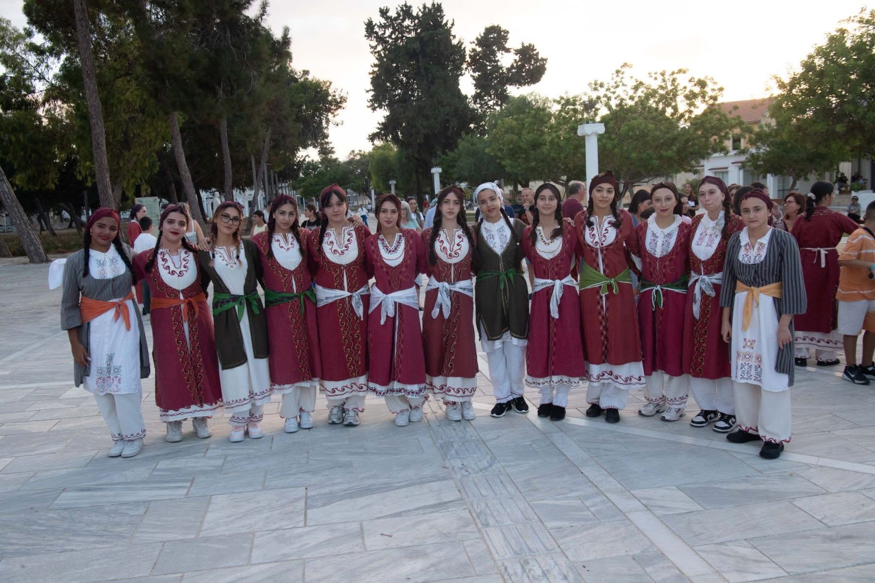 556818268 805189418686716 8529779888391935452 N